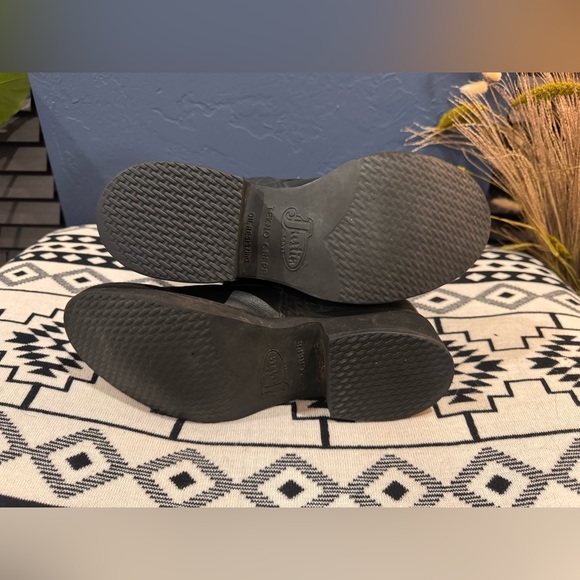 Justin Boots - Picture 8 of 8